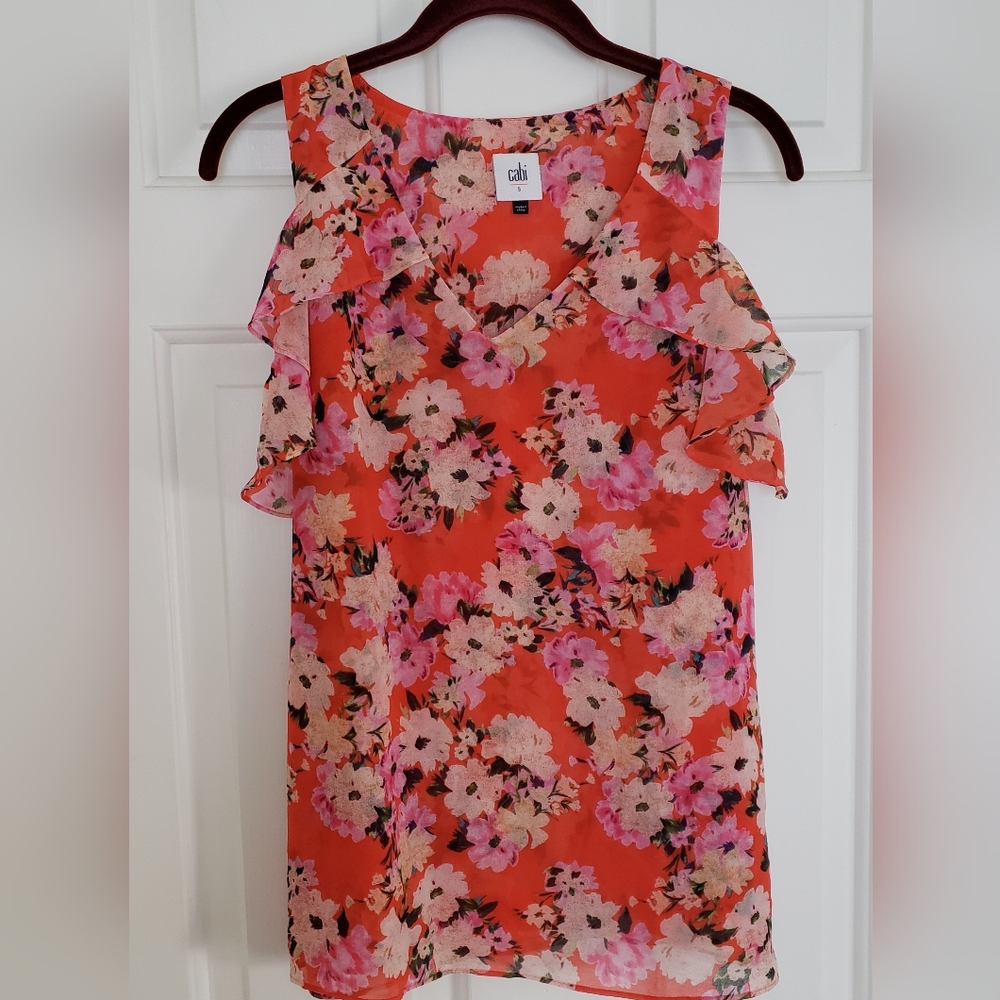 cabi Lush Floral Cold Shoulder Top - Picture 2 of 8